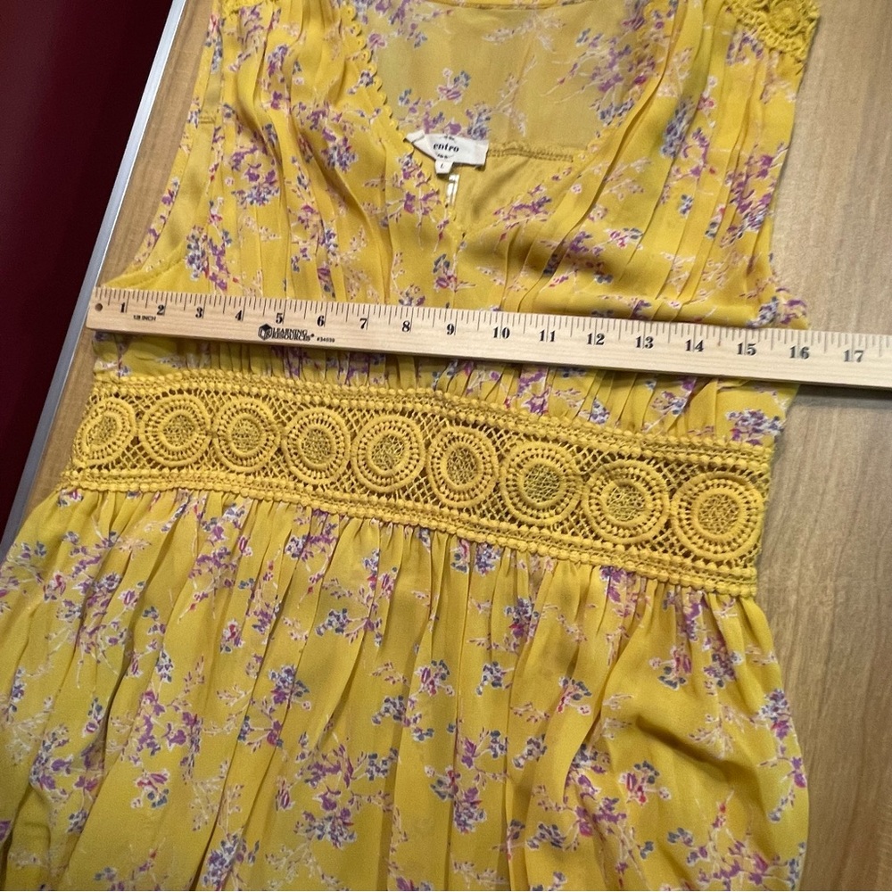Entro Mustard Floral V-Neck Top - Picture 4 of 8